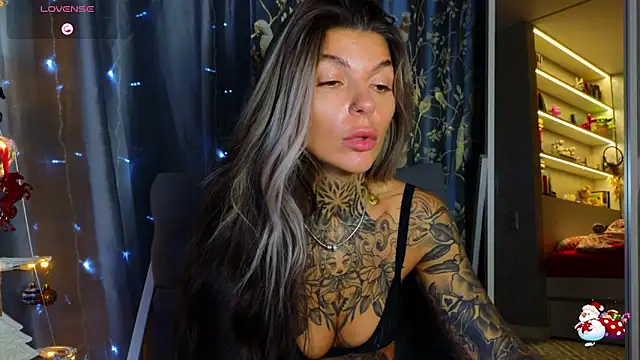 tattooedBabyy online show from 12-17-25, 07:25