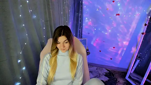 Sweet me  online show from 11-28-25, 01:25