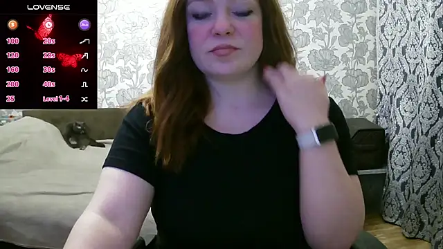 Snapshot of Sabrina_Poison chatting on 02-13-25, 02:31 Sabrina Poison online show from 02-13-25, 02:31