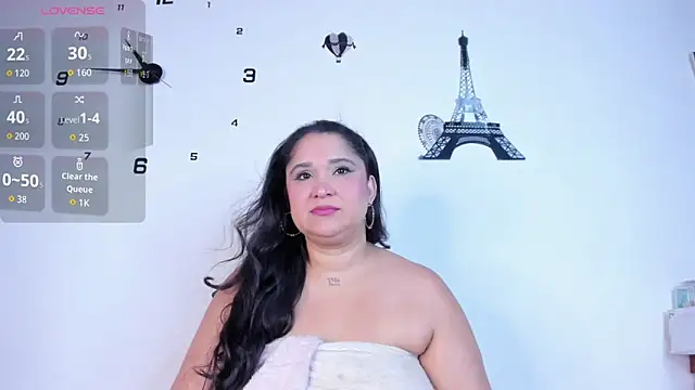 Snapshot of sharon_strom chatting on 12-16-25, 03:44 sharon strom online show from 12-16-25, 03:44