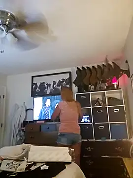 Snapshot of Dixiefaye_Pika chatting on 03-15-25, 04:46 Dixiefaye Pika online show from 03-15-25, 04:46