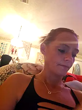 Snapshot of Dixiefaye_Pika chatting on 12-16-25, 01:32 Dixiefaye Pika online show from 12-16-25, 01:32