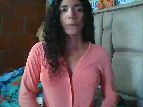 Snapshot of Nadia_Monroe chatting on 05-06-26, 12:10 Nadia Monroe online show from 05-06-26, 12:10