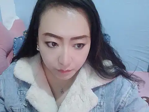 Snapshot of Xylona666 chatting on 01-15-26, 01:48 Xylona666 online show from 01-15-26, 01:48