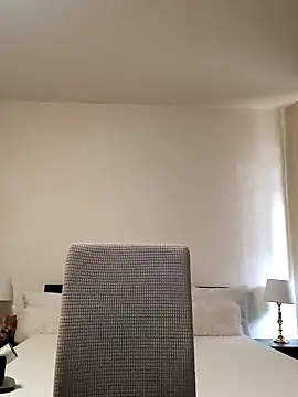 GiseleReine online show from 02-11-25, 08:58