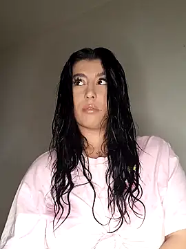 GiseleReine online show from 03-19-25, 05:50