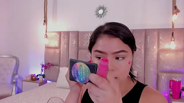 Oriana Guzman online show from 07-10-26, 12:37