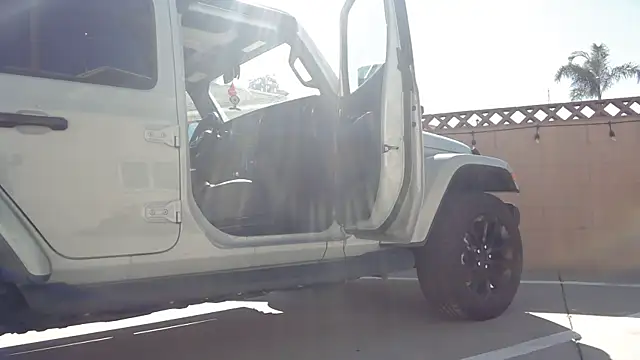 NatalieKneals online show from 10-29-25, 08:43