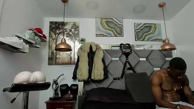 Snapshot of KING_FIT chatting on 01-27-25, 05:04 KING FIT online show from 01-27-25, 05:04