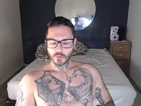 clark r online show from 11-11-25, 04:51