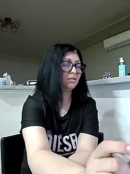 Milf Abigail online show from 04-22-26, 01:30