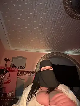 Snapshot of ORLA86 chatting on 09-28-25, 11:04 ORLA86 online show from 09-28-25, 11:04