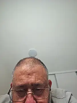 Snapshot of polla_calientes47 chatting on 09-20-25, 02:51 polla calientes47 online show from 09-20-25, 02:51