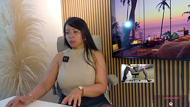 Snapshot of lulu_072 chatting on 07-02-26, 03:34 lulu 072 online show from 07-02-26, 03:34