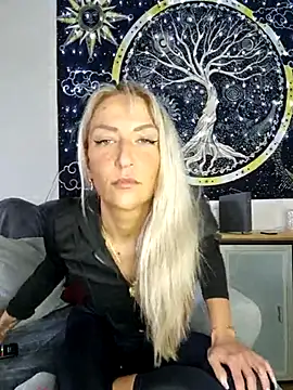 SexxyLiviaa online show from 03-12-25, 08:08