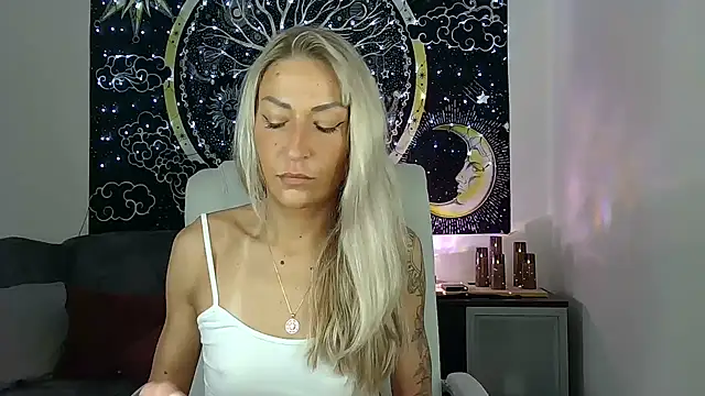 SexxyLiviaa online show from 03-22-25, 05:28