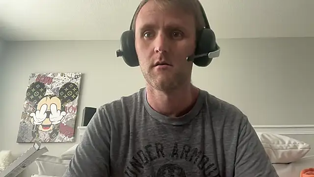 Snapshot of 25flyboy25 chatting on 06-22-26, 06:27 25flyboy25 online show from 06-22-26, 06:27