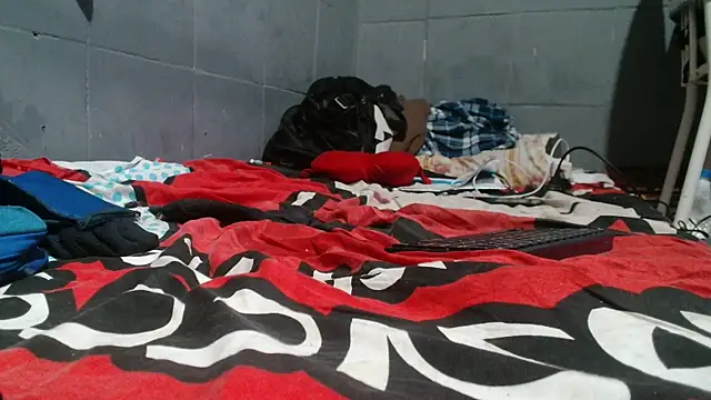 UncutToyBoy23cm online show from 06-11-26, 04:43