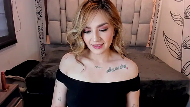 Snapshot of KataHot_ chatting on 10-29-25, 08:21 KataHot online show from 10-29-25, 08:21