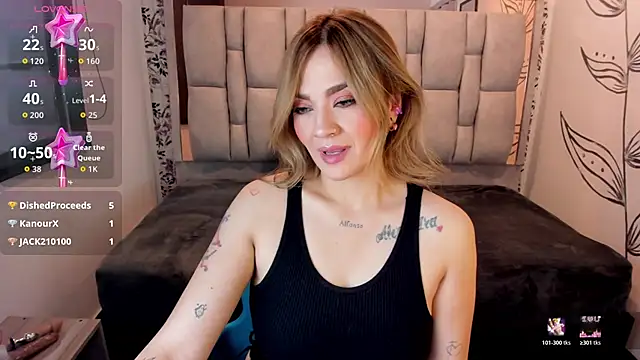 Snapshot of KataHot_ chatting on 11-28-25, 08:22 KataHot online show from 11-28-25, 08:22