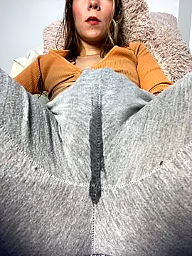 Snapshot of My-Nicky chatting on 10-25-25, 10:26 My-Nicky online show from 10-25-25, 10:26