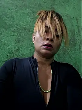 Snapshot of gatadeojosclaros chatting on 01-17-26, 02:49 gatadeojosclaros online show from 01-17-26, 02:49