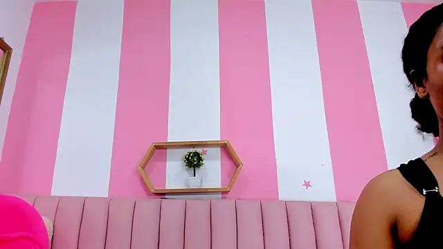 ISABELLA 020 online show from 03-10-26, 12:43