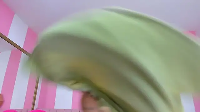 ISABELLA 020 online show from 04-08-26, 12:49