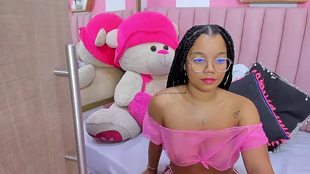 ISABELLA 020 online show from 05-22-26, 12:07