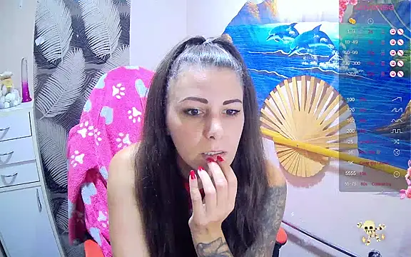 Catbaby32 online show from 10-28-25, 09:17