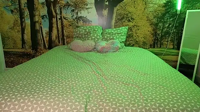 Snapshot of Dreamy_candy69 chatting on 11-23-25, 12:43 Dreamy candy69 online show from 11-23-25, 12:43