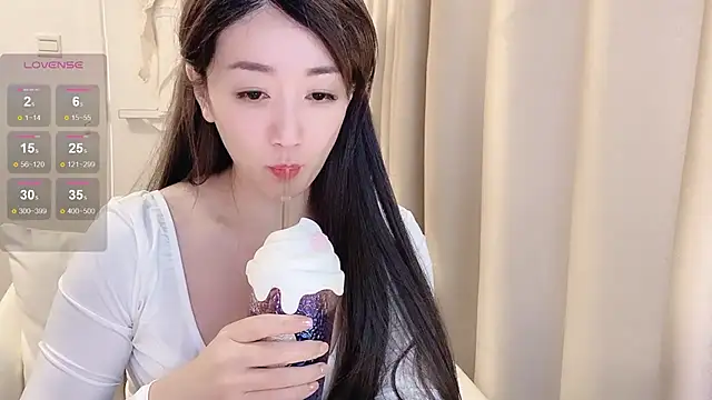 Snapshot of NIna-7 chatting on 01-15-25, 04:47 NIna-7 online show from 01-15-25, 04:47