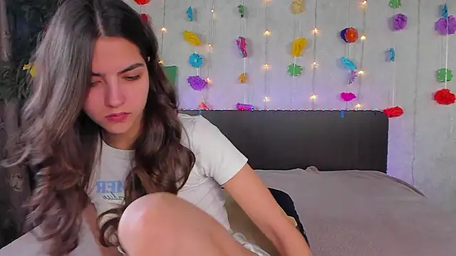 Milana Crystal  online show from 03-26-26, 08:09