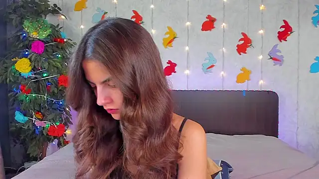 Milana Crystal  online show from 04-15-26, 07:15