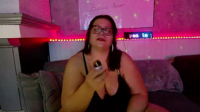 Lola-squirt online show from 01-16-26, 10:03