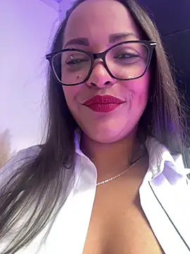 Danna Ramiirez online show from 04-18-26, 07:07