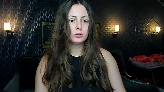 Snapshot of _extraterrestrial_ chatting on 10-06-25, 04:26 extraterrestrial online show from 10-06-25, 04:26