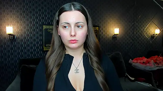 Snapshot of _extraterrestrial_ chatting on 10-07-25, 05:10 extraterrestrial online show from 10-07-25, 05:10