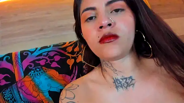 Snapshot of Cori_Paige chatting on 11-19-25, 04:01 Cori Paige online show from 11-19-25, 04:01