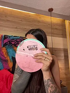 Snapshot of Cori_Paige chatting on 11-28-25, 04:04 Cori Paige online show from 11-28-25, 04:04