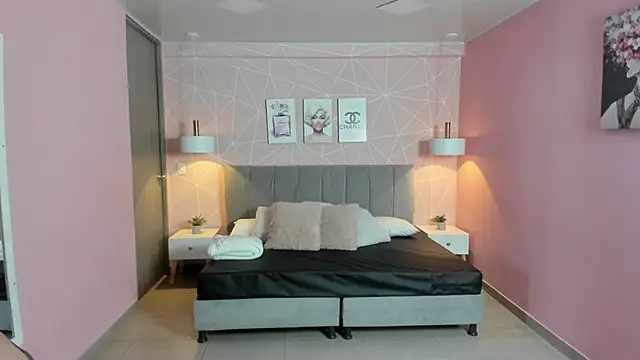 Snapshot of zara__sweet chatting on 10-06-25, 12:46 zara sweet online show from 10-06-25, 12:46