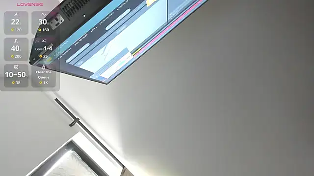 Kylie2211 online show from 04-25-26, 04:37