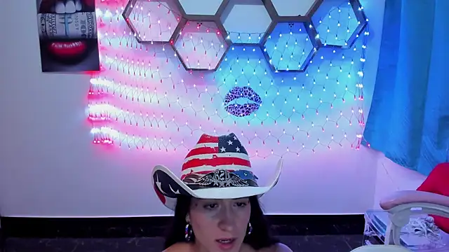 SharonSander online show from 07-05-26, 04:19