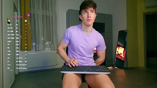 Snapshot of ChristianLevine_ chatting on 10-24-25, 04:47 ChristianLevine online show from 10-24-25, 04:47