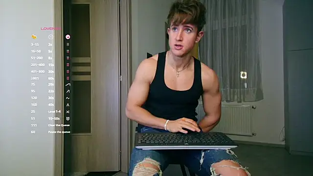 Snapshot of ChristianLevine_ chatting on 11-19-25, 03:56 ChristianLevine online show from 11-19-25, 03:56