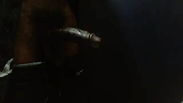 Snapshot of phbbcsham chatting on 12-16-25, 10:59 phbbcsham online show from 12-16-25, 10:59