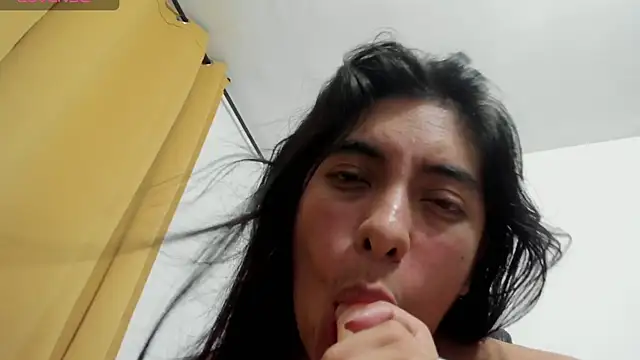 miss eylens online show from 05-12-26, 08:33