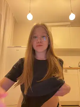 Eva Weyne online show from 10-12-25, 08:30