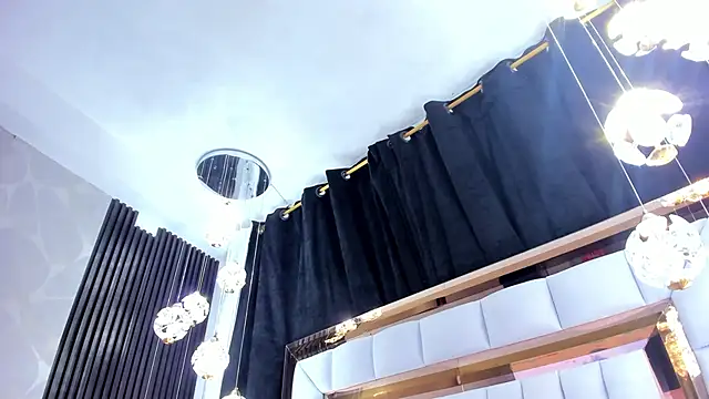 Snapshot of SarayRoyse chatting on 09-16-25, 07:26 SarayRoyse online show from 09-16-25, 07:26