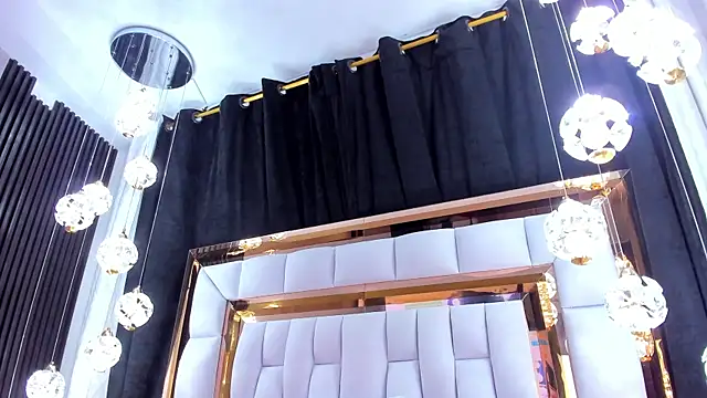 SarayRoyse online show from 01-16-26, 07:29